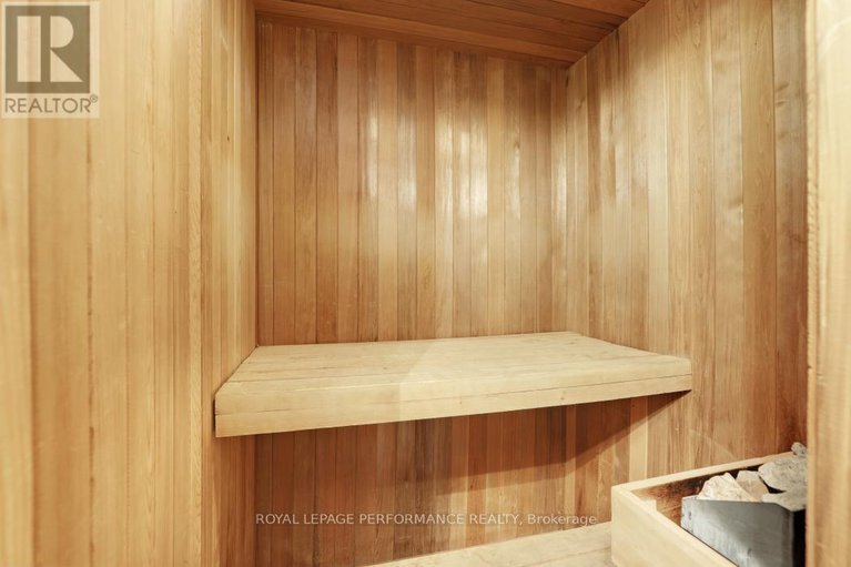 29280089/2d-142-waverley-street/ottawa-centregolden-triangle/ottawa/ontario/K2P0V4_23