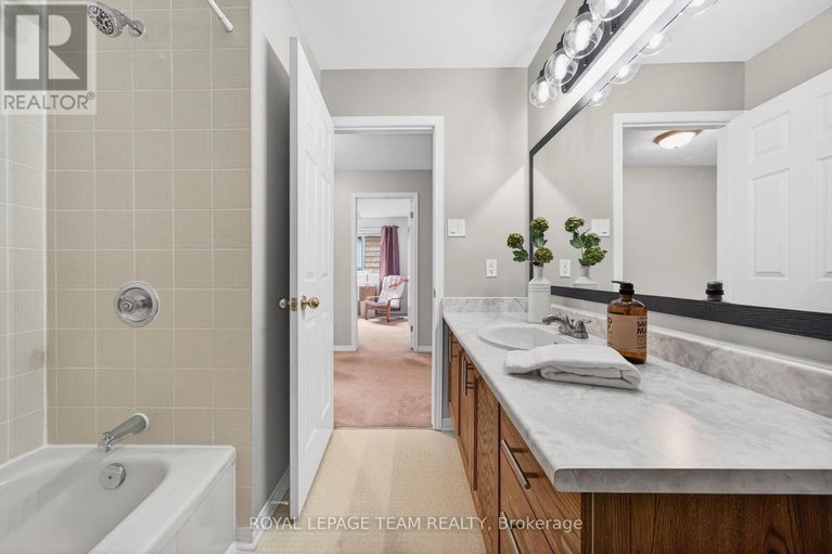 29654517/23-inwood-drive/bridlewood/ottawa/ontario/K2M1Z6_38