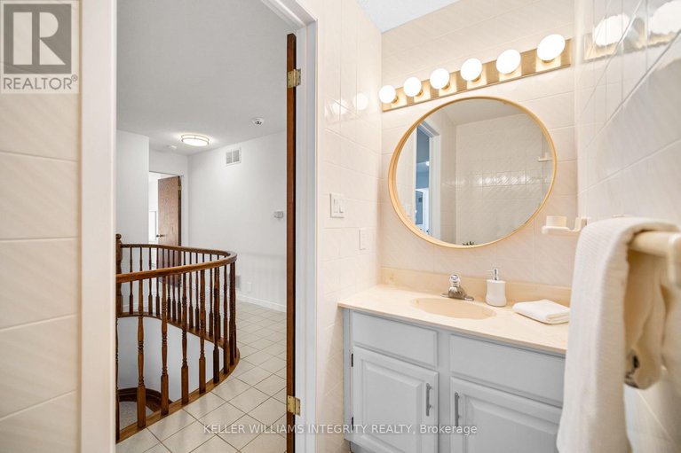 28227468/108-margaret-anne-drive/huntley-ward-south-east/ottawa/ontario/K0A1L0_27