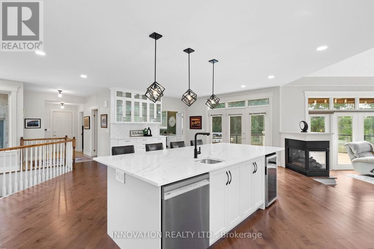 28892272/52-cedarhill-drive/cedar-hillorchard-estates/ottawa/ontario/K2R1C3_17