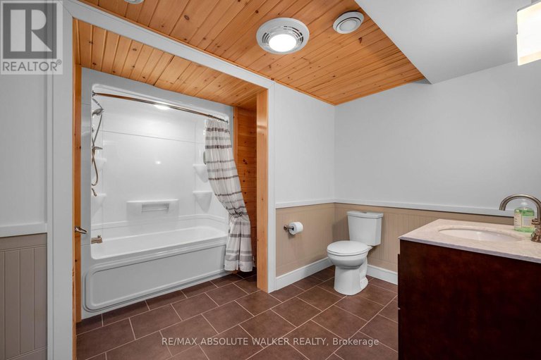 28236064/19421-kenyon-concession-1-road/north-glengarry-kenyon-twp/north-glengarry/ontario/K0C1B0_39