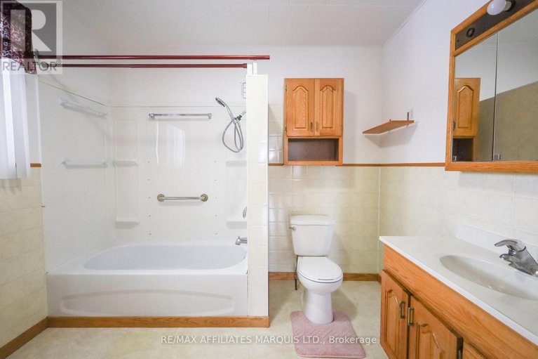 29208797/3030-county-road-34-road/north-glengarry-lochiel-twp/north-glengarry/ontario/K0C1A0_28