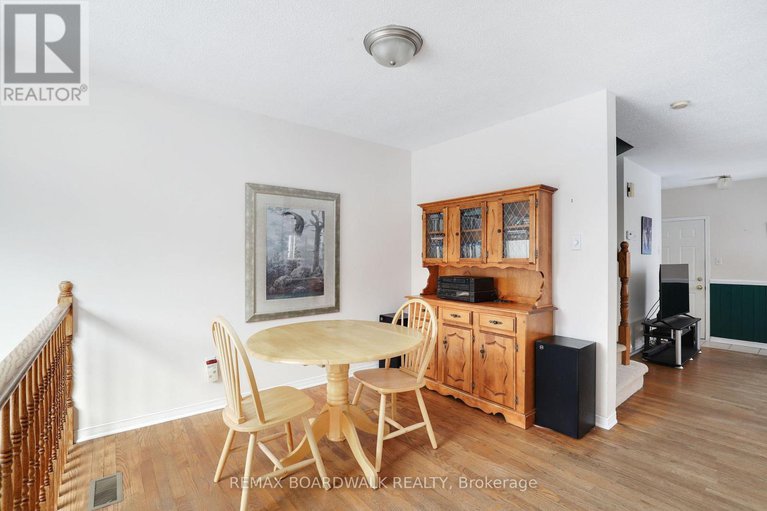 29339651/91-whalings-circle-sw/stittsville-central/ottawa/ontario/K2S1S4_9