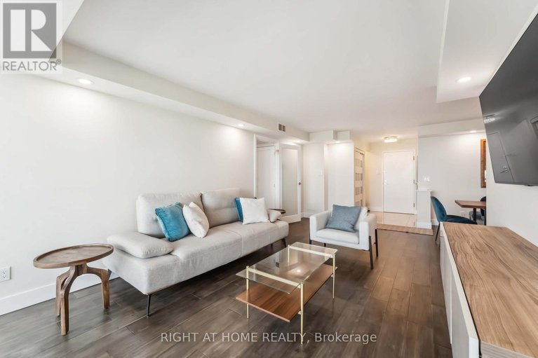 28436455/1608-1500-riverside-drive/riverview-park/ottawa/ontario/K1G4J4_17