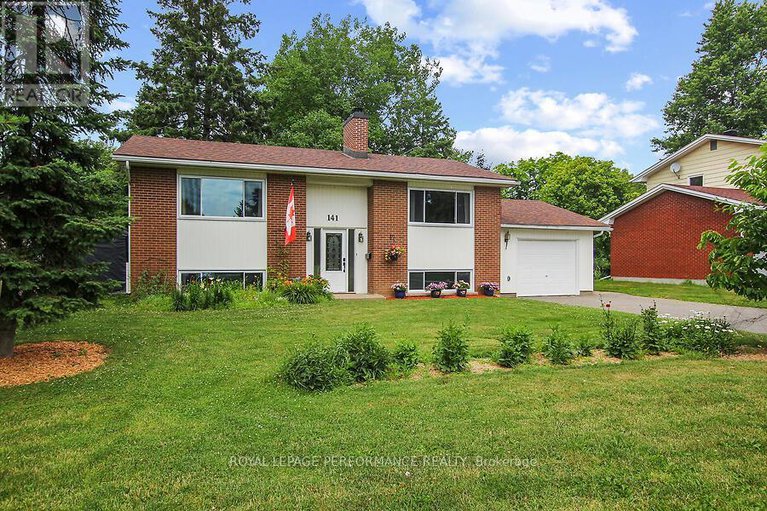 28628194/141-abbotsford-road/glencairnhazeldean/ottawa/ontario/K2L1C6_1