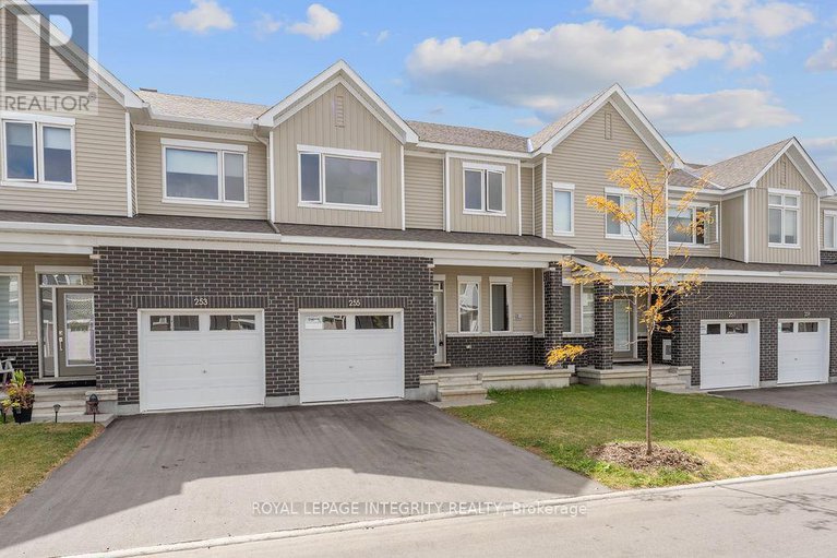 28798690/255-falsetto-street/mer-bleuebradley-estatesanderson-park/ottawa/ontario/K1W1E9_1