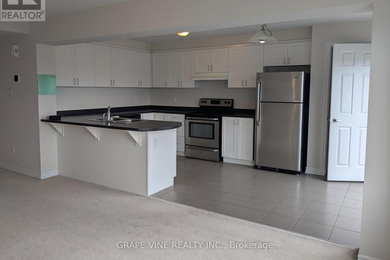 29049854/582-meadowcreek-circle/emerald-meadowstrailwest/ottawa/ontario/K2M0J8_13