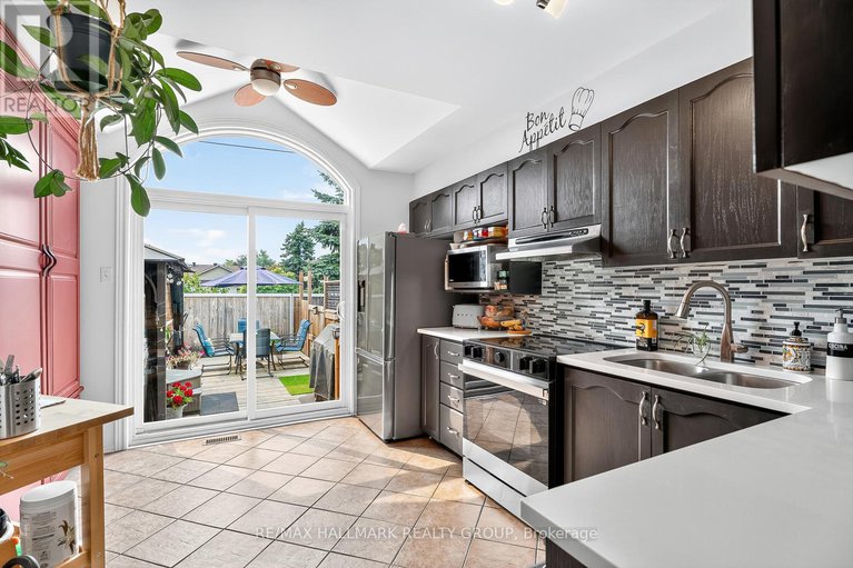 28702386/6212-arbourwood-drive/chapel-hill/ottawa/ontario/K1C7L6_11