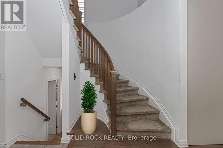 28814224/149-minikan-street/blossom-parkkemp-parkfindlay-creek/ottawa/ontario/K1X0E5_14