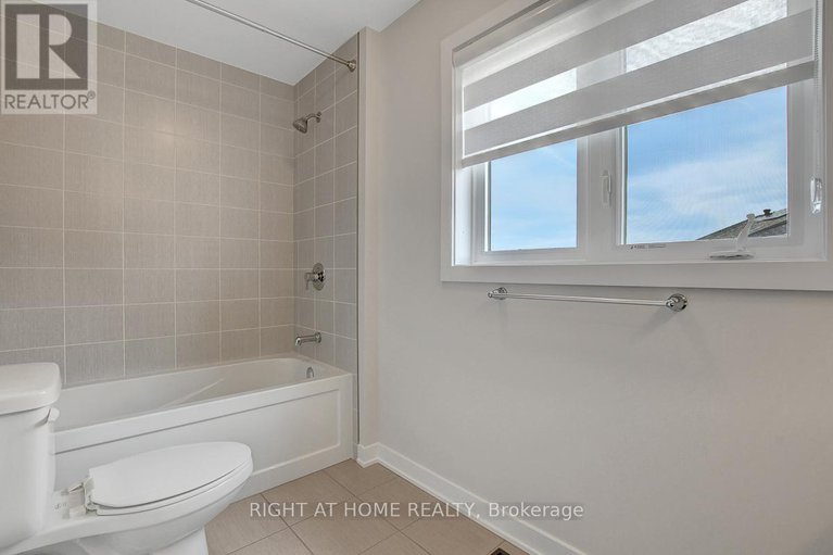 28591927/88-esban-drive/blossom-parkkemp-parkfindlay-creek/ottawa/ontario/K1X0H3_26