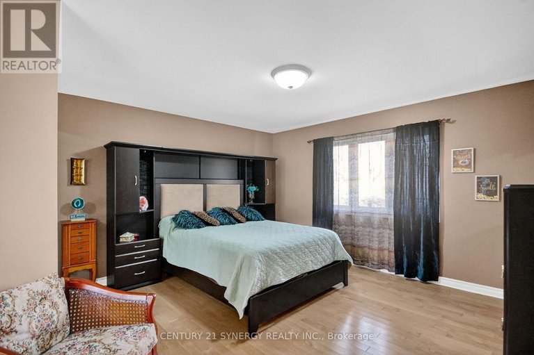 29596535/61-fieldgate-drive/knollsbrook/ottawa/ontario/K2J1V3_14