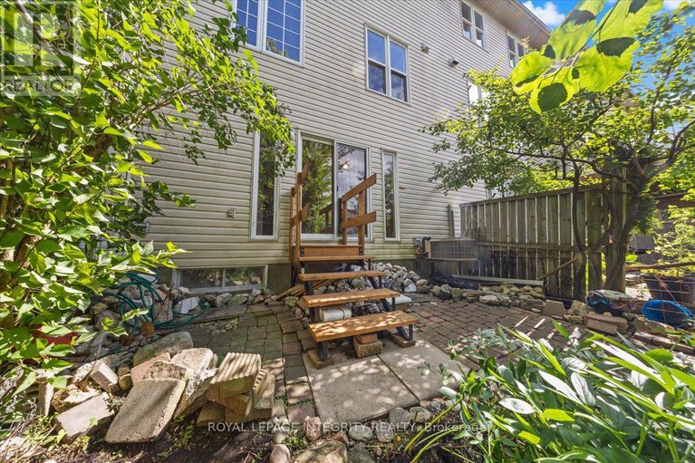 28639297/209-arcola-private/overbrookcastle-heights/ottawa/ontario/K1K4X1_36