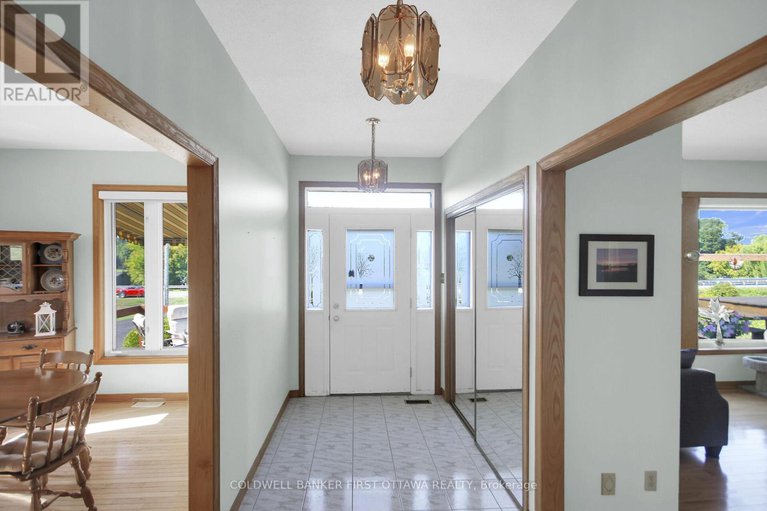 28814585/1887-river-road/manotick-east-to-manotick-station/ottawa/ontario/K4M1B4_6
