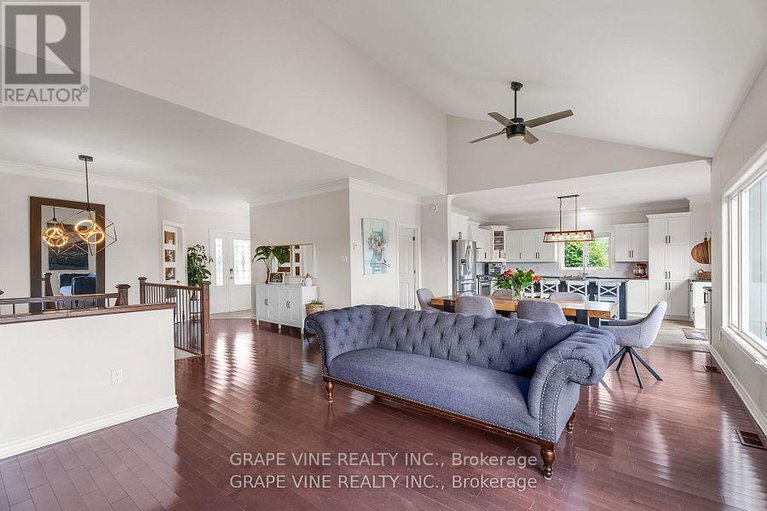 28831999/5607-maklynne-way/vars-village/ottawa/ontario/K0A3H0_15