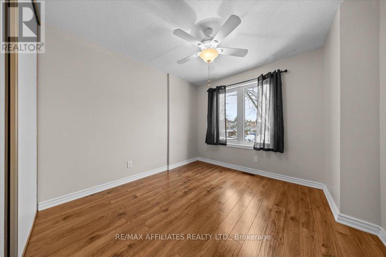 29094492/1938-ashmont-street/chapel-hill/ottawa/ontario/K1C7B9_28