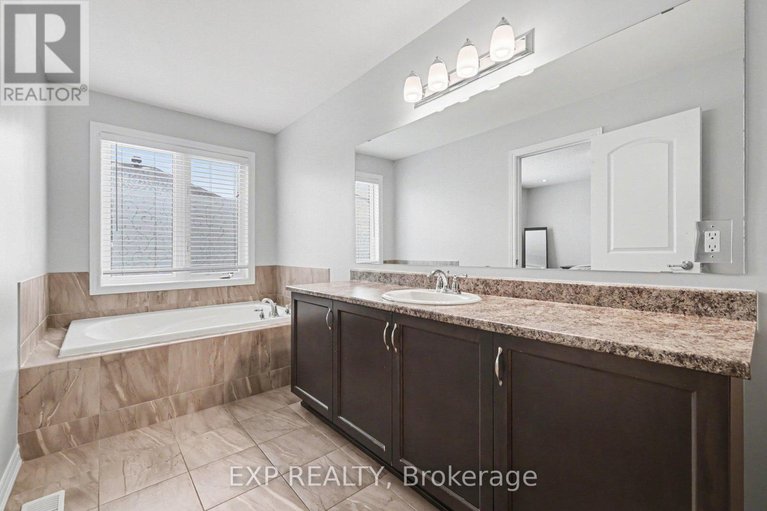 29597268/73-bristling-crescent/half-moon-bay/ottawa/ontario/K2J6C2_24