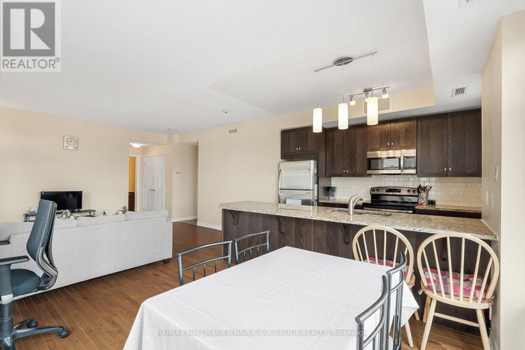 28198482/201-140-guelph-private/kanata-lakesheritage-hills/ottawa/ontario/K2T0J2_18