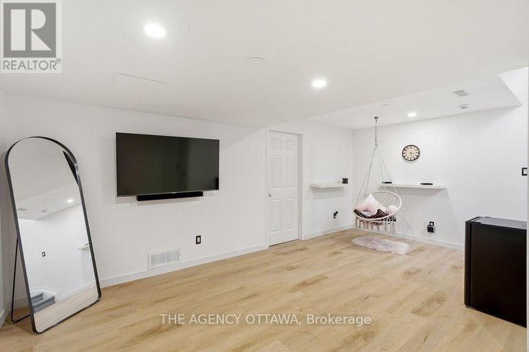 29552737/555-aberfoyle-circle/morgans-grantsouth-march/ottawa/ontario/K2K3R4_36