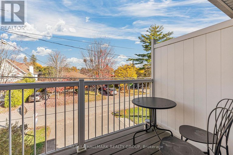 29051360/440-edgeworth-avenue/woodroffe/ottawa/ontario/K2B5L1_30