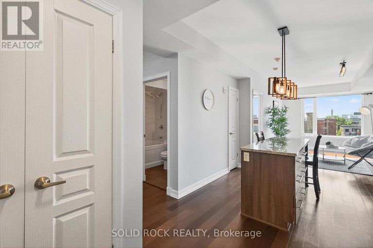 28899177/703-238-besserer-street/sandy-hill/ottawa/ontario/K1N6B1_21
