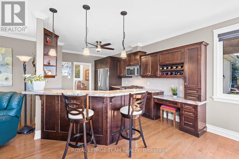 28886482/2193-trailwood-drive/north-gower/ottawa/ontario/K0A2T0_9