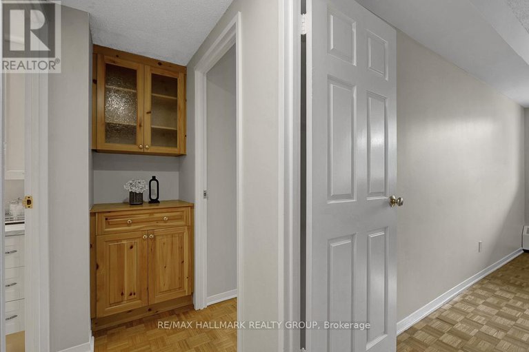 29425876/105-505-st-laurent-boulevard/viscount-alexander-park/ottawa/ontario/K1K3X4_22