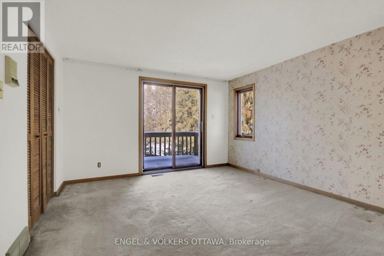 29262482/5361-hilltop-drive/manotick-long-island-nicholls-island/ottawa/ontario/K4M1G4_19
