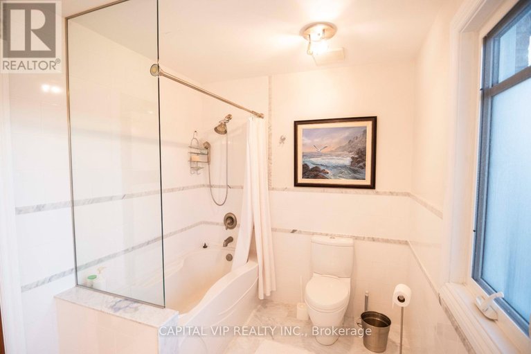 29690220/4-wellsmere-court-e/rideau-heightsrideau-river/ottawa/ontario/K2E8C2_24