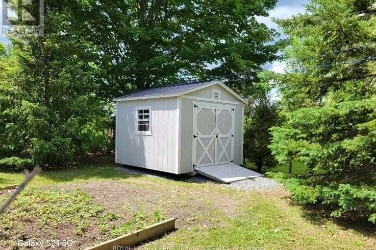 29518098/19644-marcoux-road/north-glengarry-kenyon-twp/north-glengarry/ontario/K0C1A0_35