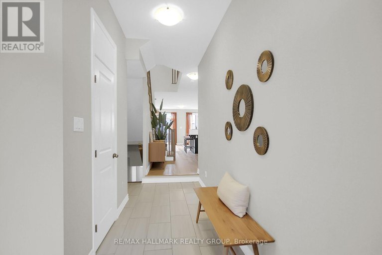 28807965/114-jardiniere-street/remainder-of-stittsville-area/ottawa/ontario/K2S2K2_7