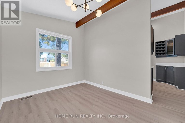 29593960/1259-meadowlands-drive-e/city-viewskylinefisher-heightsparkwood-hills/ottawa/ontario/K2E6K4_17