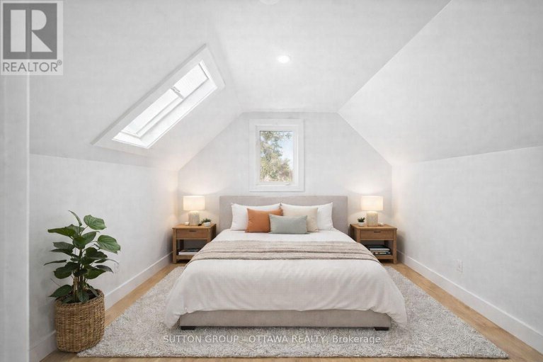 29613583/81-armstrong-street/hintonburg/ottawa/ontario/K1Y2V6_31