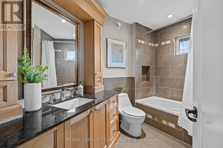 28682471/5811-longhearth-way/manotick-east-to-manotick-station/ottawa/ontario/K4M1M2_30