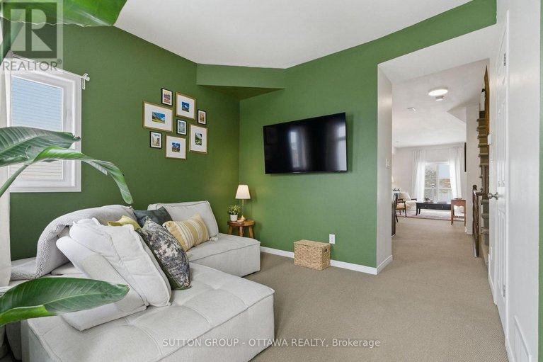 29328129/249-fir-lane/kemptville/north-grenville/ontario/K0G1J0_14