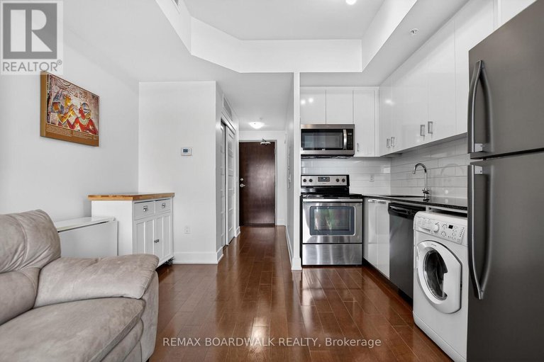 29379158/416-2785-baseline-road/redwood-park/ottawa/ontario/K2H0B7_18