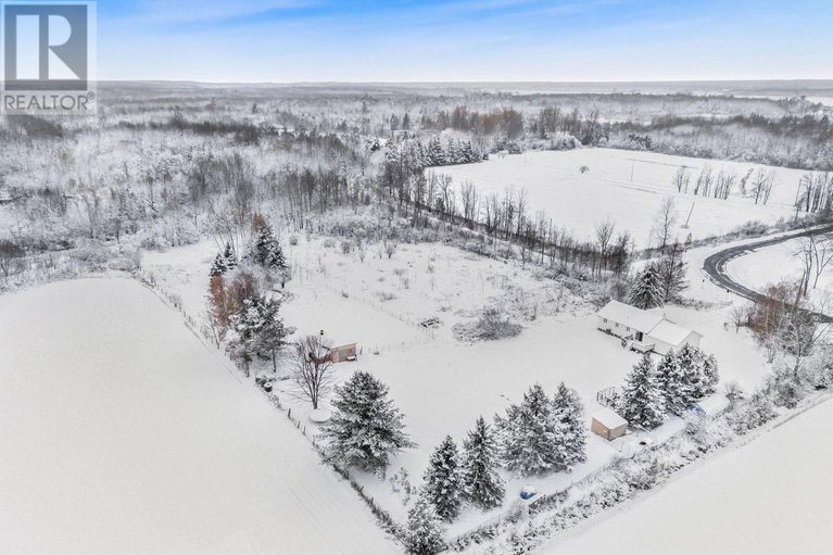 29107612/2690-pattee-road-e/champlain-twp/champlain/ontario/K6A2R2_31