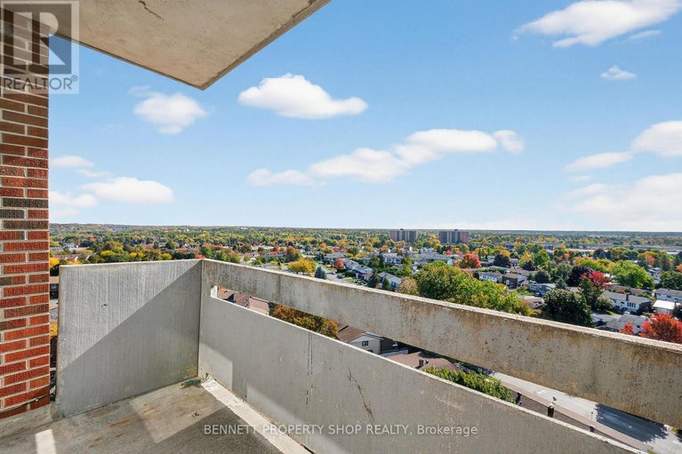 28981552/1015-915-elmsmere-road/beacon-hill-south/ottawa/ontario/K1J8H8_8