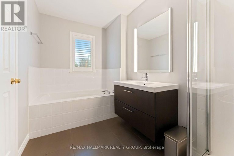 29081850/29-maxton-private/beacon-hill-south/ottawa/ontario/K1J1J1_15