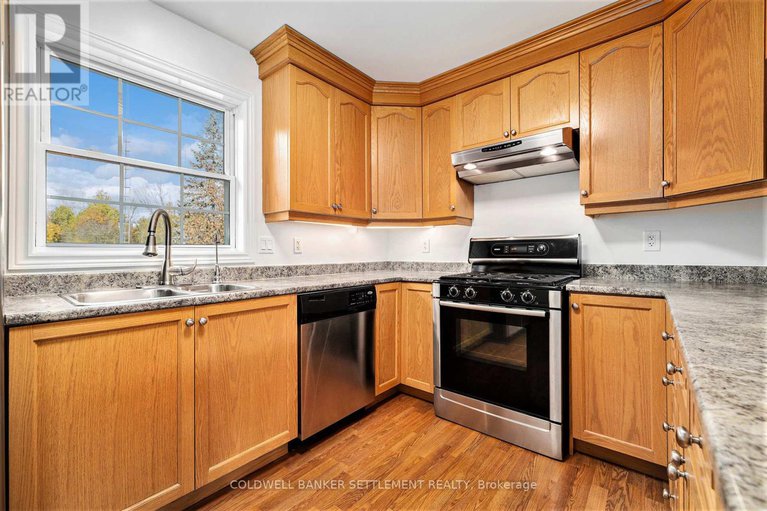 29078721/118-bay-street/drummond-n-elmsley-drummond-twp/drummondnorth-elmsley/ontario/K7C4K9_10