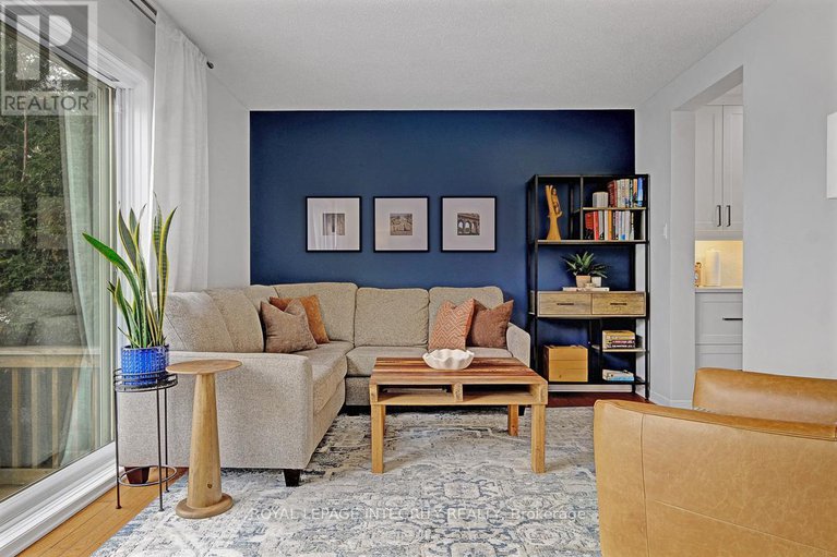 29428716/318-dalehurst-drive/tanglewood/ottawa/ontario/K2G4E4_12