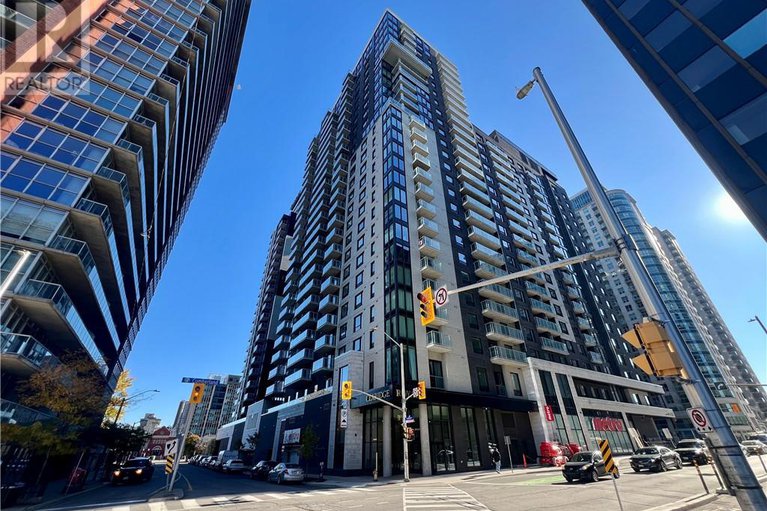 29183756/180-george-street-unit-ph208/ottawa/ontario/K1N0G8_1