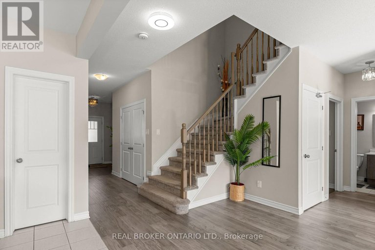 29160295/28-sopwith-private/huntley-ward-south-east/ottawa/ontario/K0A1L0_9