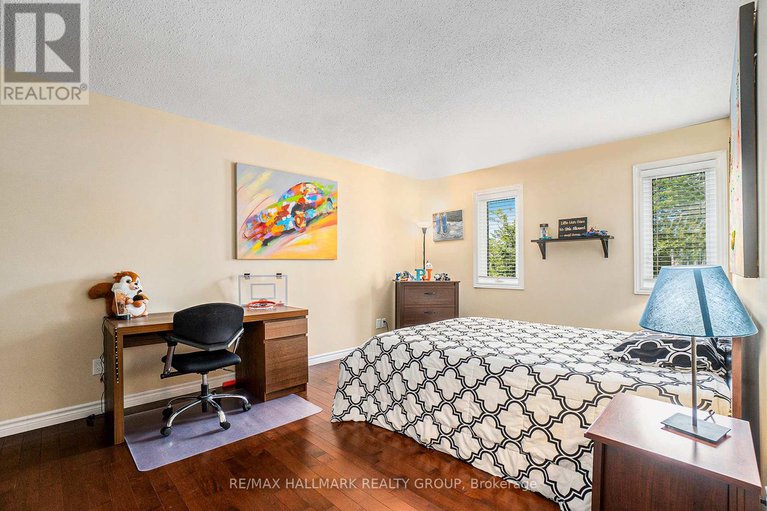 28776814/11-ellisson-way/hunt-club-park/ottawa/ontario/K1G4N9_24