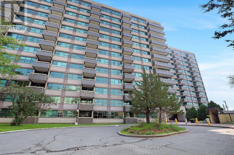 28628193/913-555-brittany-drive/viscount-alexander-park/ottawa/ontario/K1K4C5_2