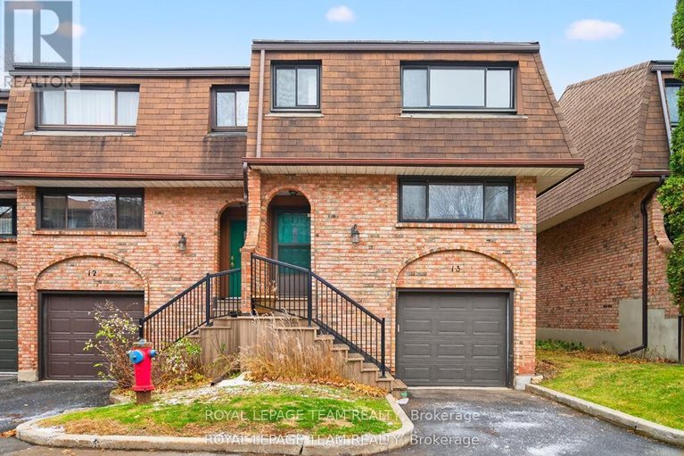 29580107/13-2-bertona-street/manordale/ottawa/ontario/K2G0W3_1