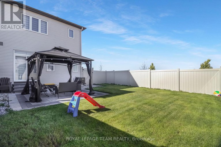 29227590/540-edenderry-way/half-moon-bay/ottawa/ontario/K2J6Y6_31