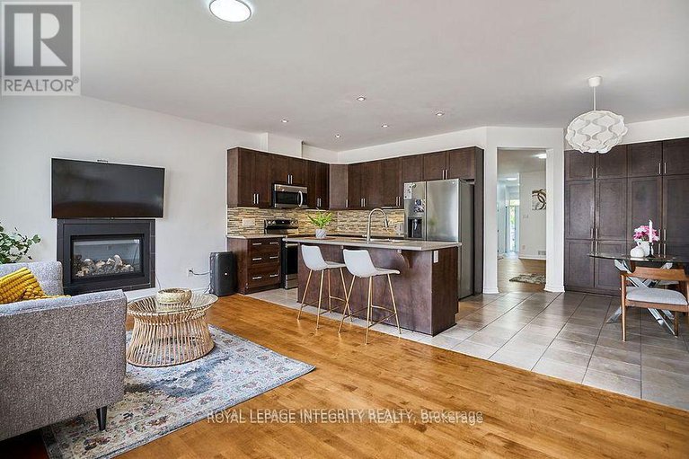 28619249/619-moorpark-avenue/emerald-meadowstrailwest/ottawa/ontario/K2M0B6_13