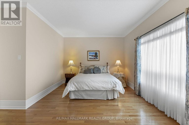 29210046/2202-nature-trail-crescent/orleans-village/ottawa/ontario/K1W1E6_21