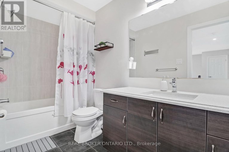 29417317/642-continental-avenue/emerald-meadowstrailwest/ottawa/ontario/K2S1B6_21