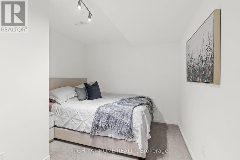 28694785/206-calaveras-avenue/longfields/ottawa/ontario/K2J5K5_32